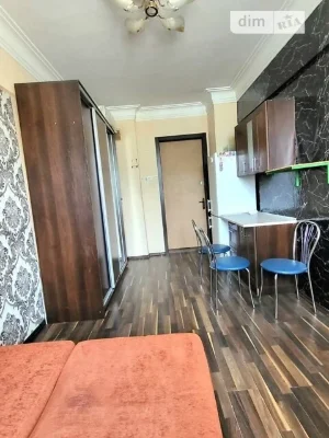 Здам в оренду кімнату на вул. Сергія Набоки 12 довгостроково