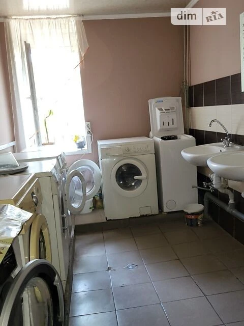 Здам в оренду кімнату на вул. Сергія Набоки 12 довгостроково