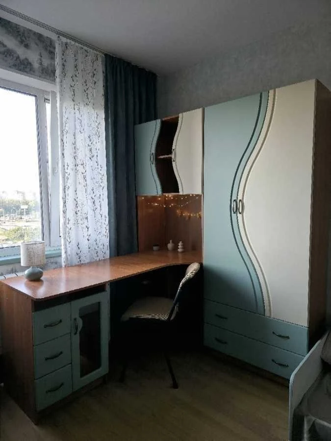 Оренда 3-кімнатної квартири 72 м², Академіка Заболотного вул