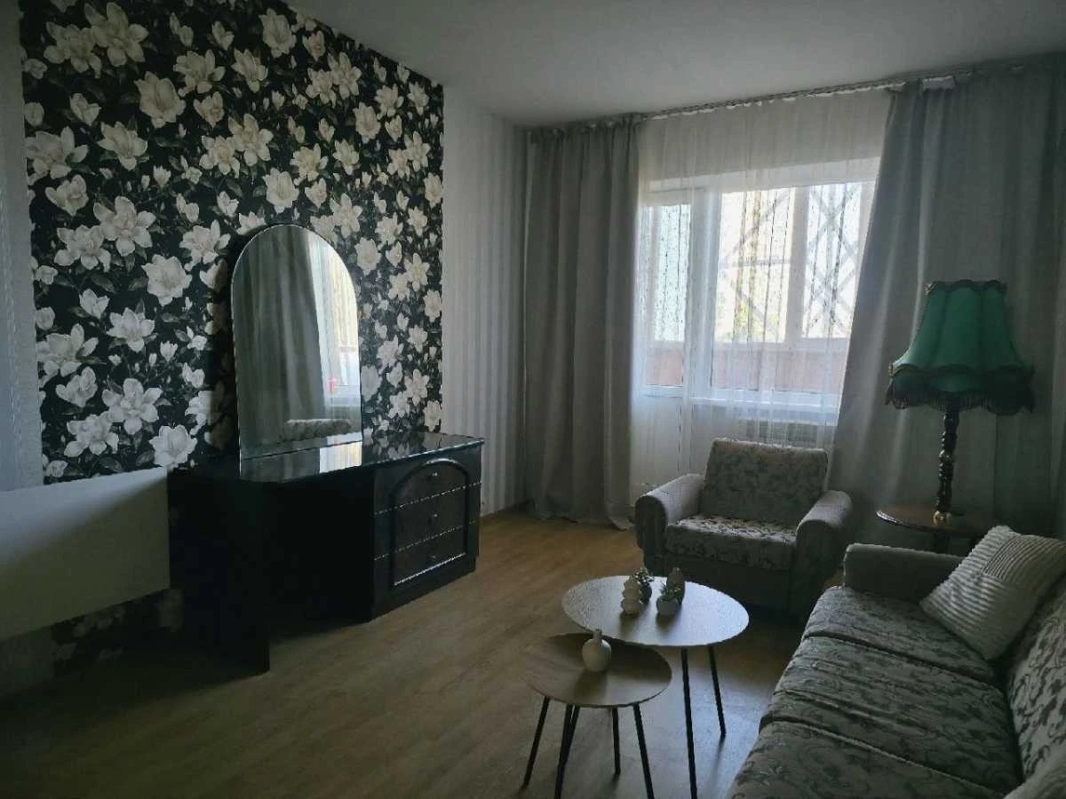 Оренда 3-кімнатної квартири 72 м², Академіка Заболотного вул