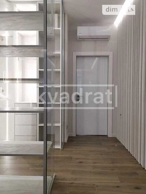 Довготривала оренда 2к квартири на вул. Саперне Поле 5 • ID