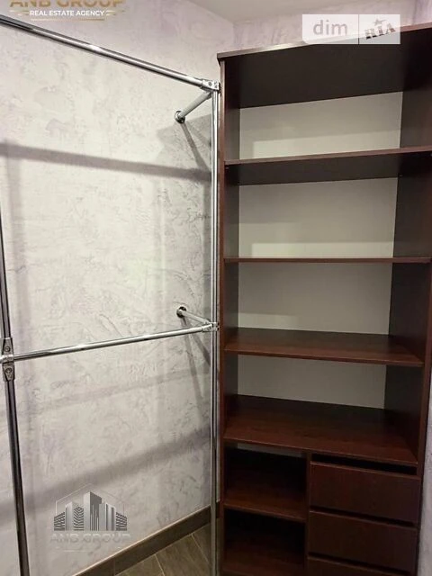 Продаж 5к квартири 208 кв. м на вул. Срібнокільська • ID 346
