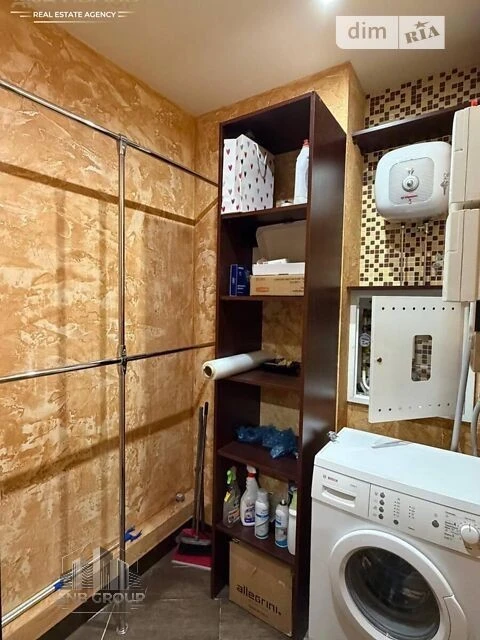 Продаж 5к квартири 208 кв. м на вул. Срібнокільська • ID 346