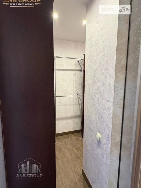 Продаж 5к квартири 208 кв. м на вул. Срібнокільська • ID 346