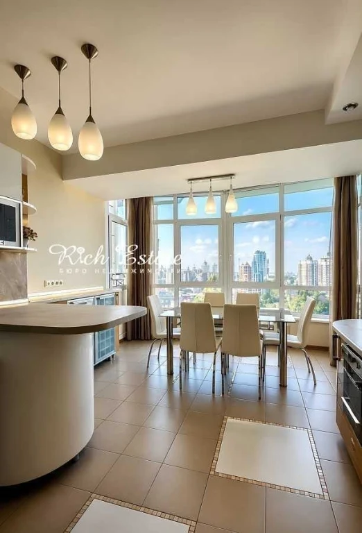 Оренда 3-кімнатної квартири 120 м², Січових Стрільців вул.,