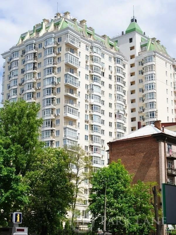 Оренда 3-кімнатної квартири 120 м², Січових Стрільців вул.,