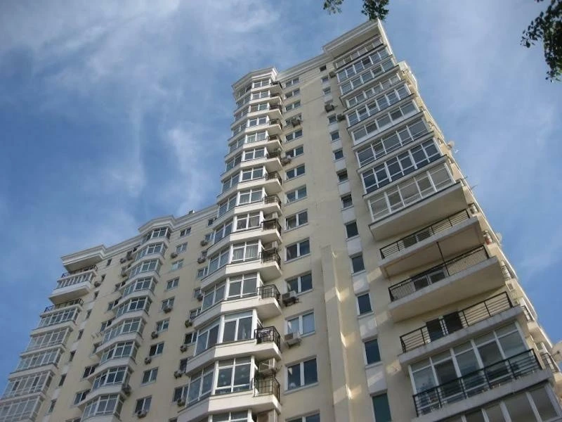 Оренда 3-кімнатної квартири 120 м², Січових Стрільців вул.,