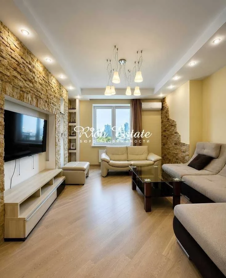 Оренда 3-кімнатної квартири 120 м², Січових Стрільців вул.,