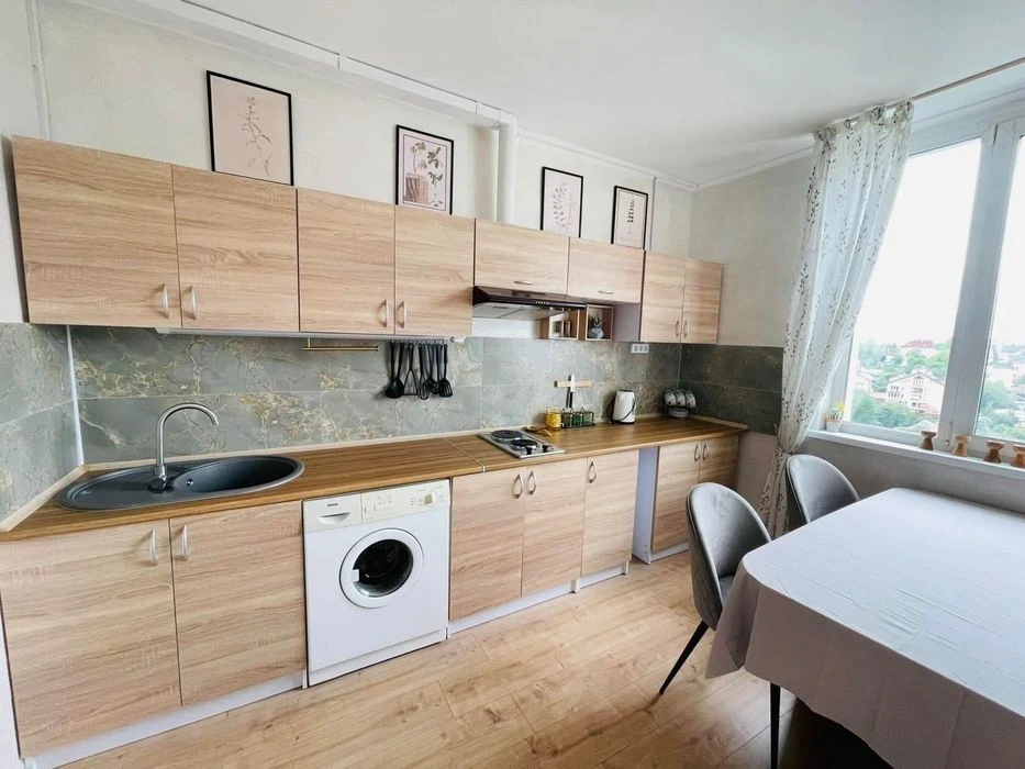 1-кімнатна квартира 40 м² • перша здача • 17 поверх • без ко
