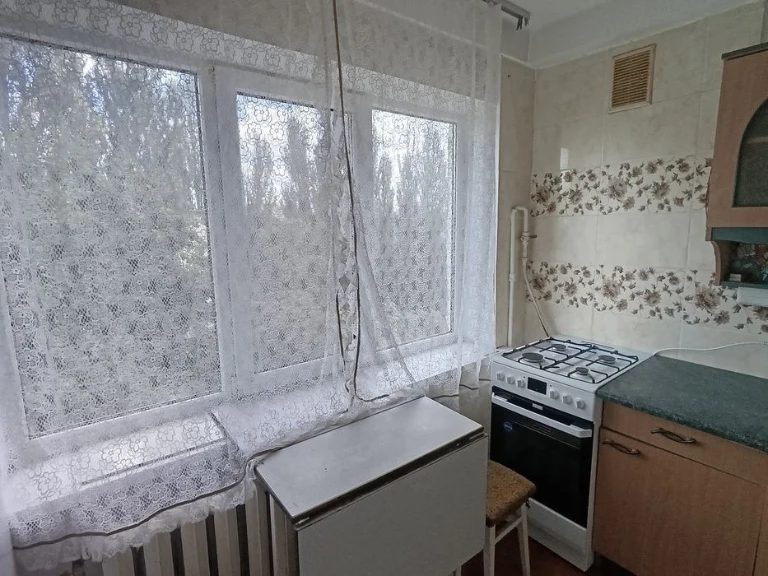 Оренда 1-кім Святошино, є все необхідне, вільна