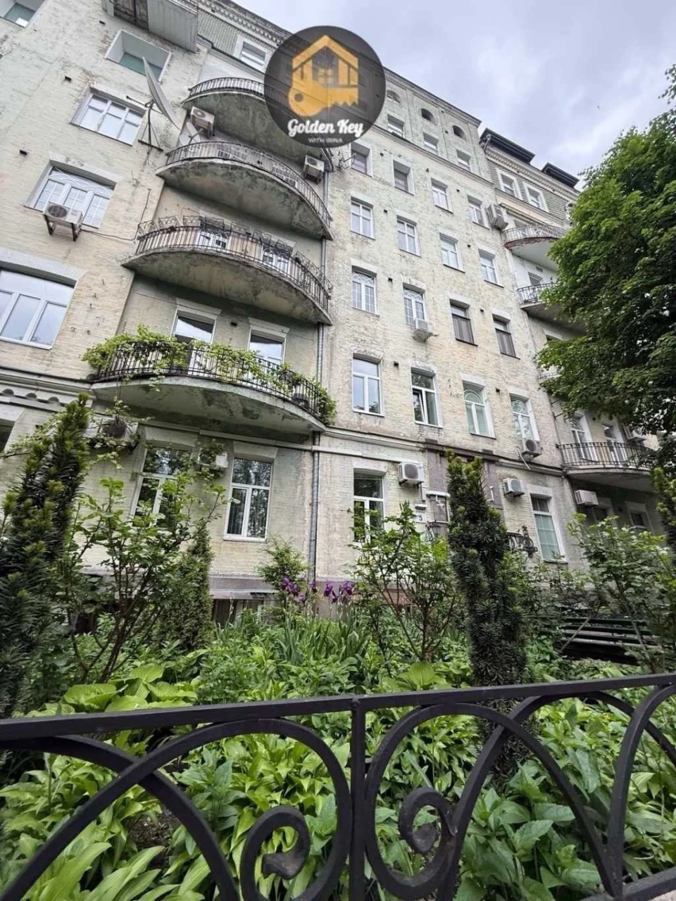 Оренда 5-кімнатної квартири 250 м², Академіка Богомольця вул
