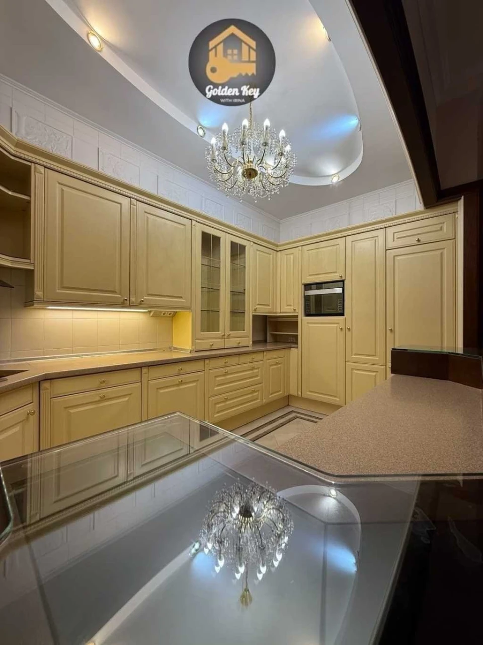 Оренда 5-кімнатної квартири 250 м², Академіка Богомольця вул