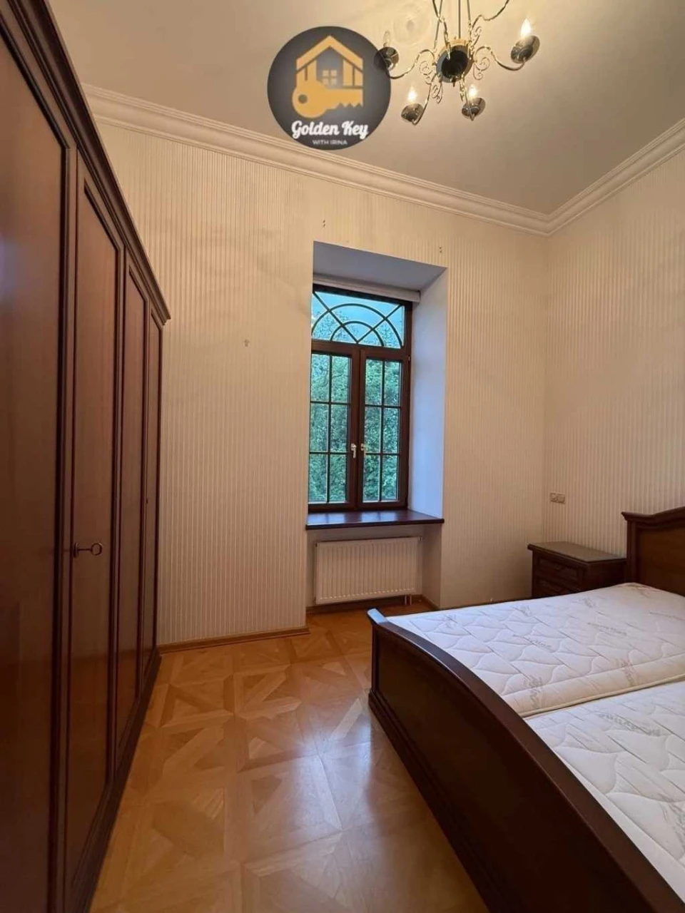 Оренда 5-кімнатної квартири 250 м², Академіка Богомольця вул