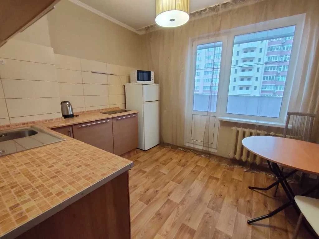Оренда 1-кімнатної квартири 43 м², Григорія Ващенко вул., 3