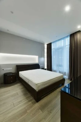 Оренда 3-кімнатної квартири 90 м², Саперне Поле вул., 3