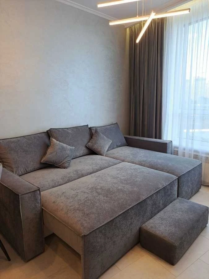 Оренда 1-кімнатної квартири 48 м², Дніпровська наб., 17к