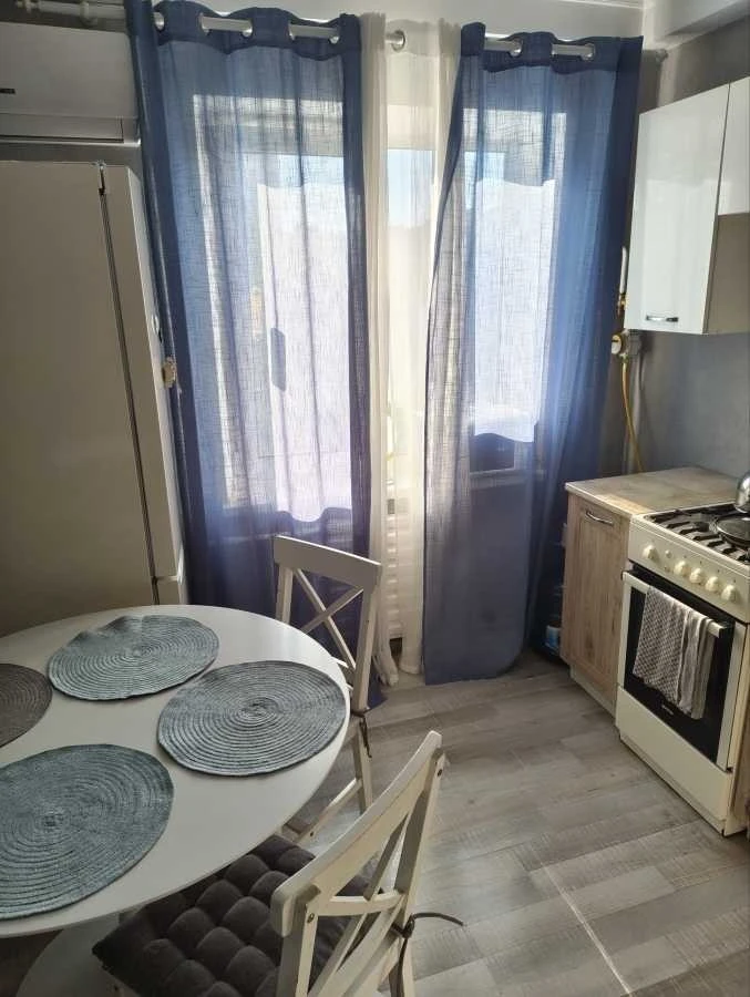 Оренда 2-кімнатної квартири 50 м², Озерна вул., 30/51
