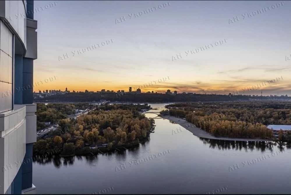 Оренда 3-кімнатної квартири 78 м², Микільсько-Слобідська вул