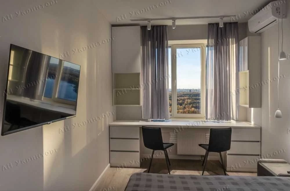 Оренда 3-кімнатної квартири 78 м², Микільсько-Слобідська вул