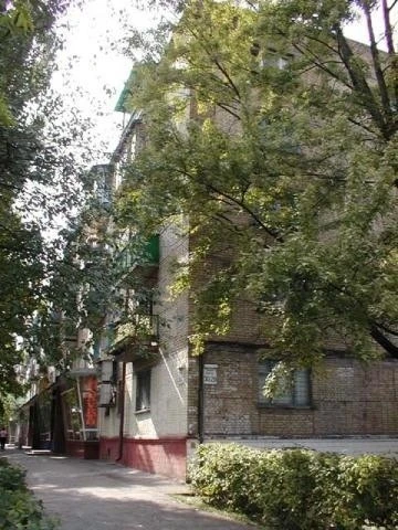 Оренда 1-кімнатної квартири 30 м², Любомира Гузара просп., 3