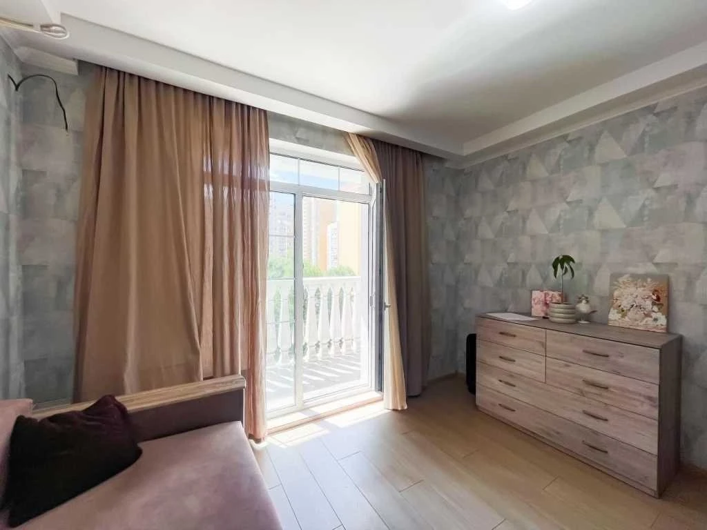 Оренда 1-кімнатної квартири 38 м², Михайла Максимовича вул.,