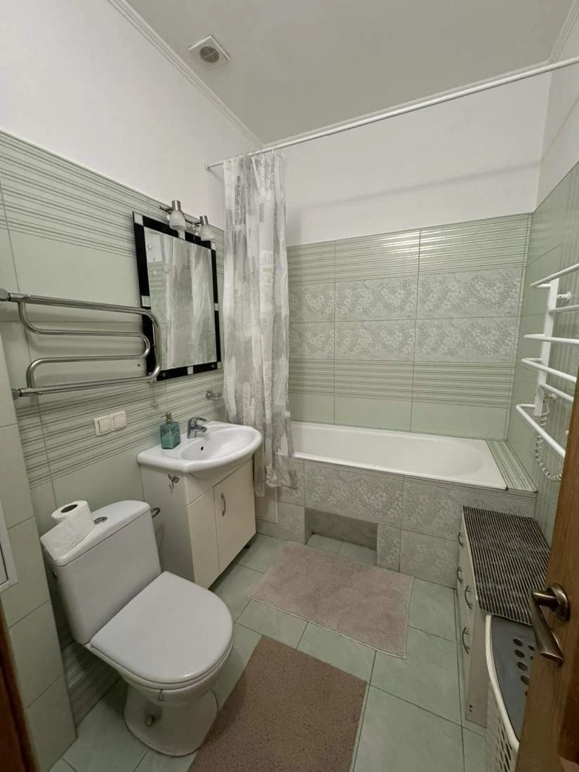 Оренда 1-кімнатної квартири 47 м², Олександра Довженка вул.,