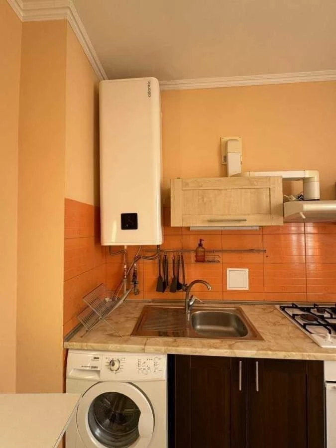 Оренда 1-кімнатної квартири 47 м², Олександра Довженка вул.,
