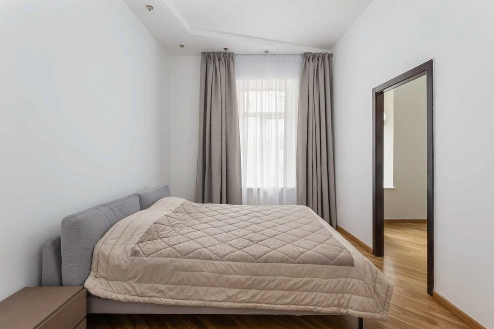 Оренда, Круглоуніверситетська 6, 3 кімнати, 120м, Хрещатик,