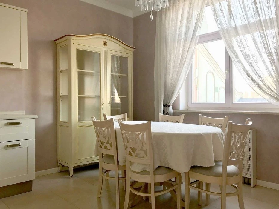 Оренда бульв. Тараса Шевченка 11а, 3 кімнати, 100 м², Театра