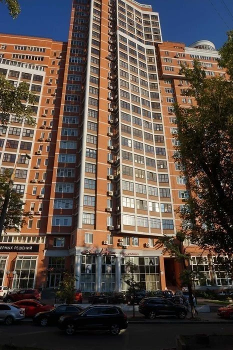 комісія 25% Генератор, здам 3 кім кв. вул. Ковпака 17 метро