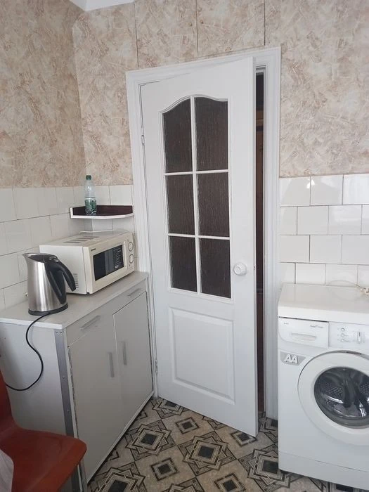 Здам 2 кім. Дарницька площа, вул. Харківське шосе 2