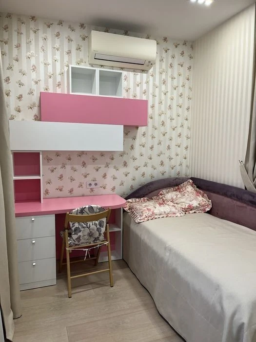 Здається в аренду 2 кімнатна квартира ЖК « Новопечерські Лип