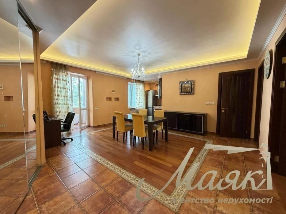 Без комісії/Оренда 3-кімнатної квартири 90 м² на Микільсько-