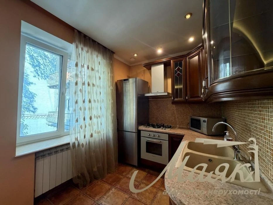 Без комісії/Оренда 3-кімнатної квартири 90 м² на Микільсько-