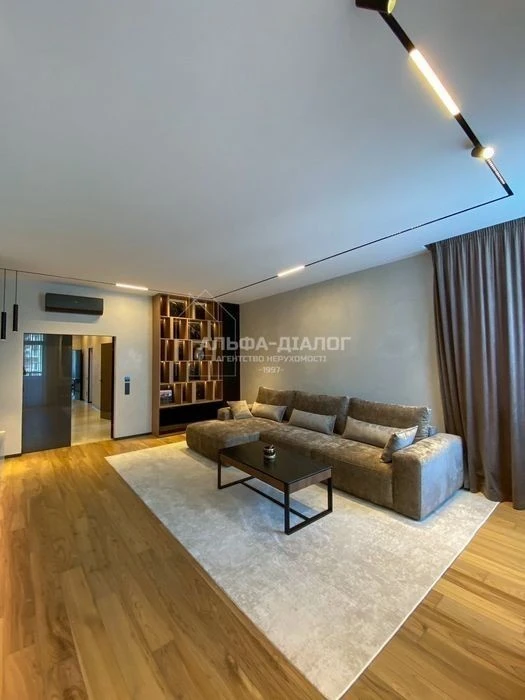 ПЕРША ЗДАЧА! 128 м² Дизайнерська квартира з панорамним видом