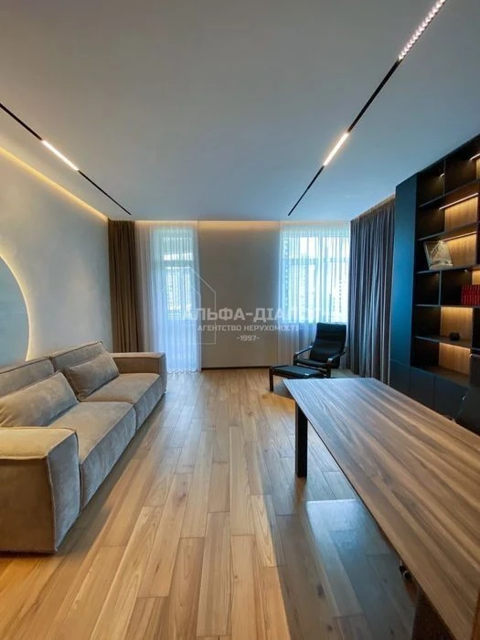 ПЕРША ЗДАЧА! 128 м² Дизайнерська квартира з панорамним видом