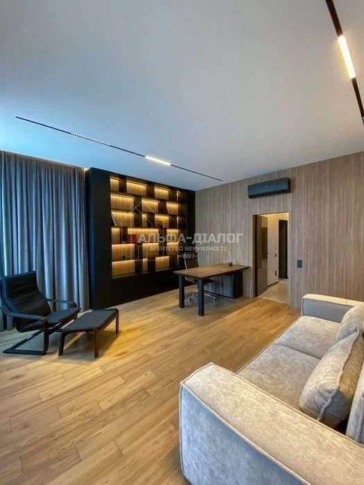 ПЕРША ЗДАЧА! 128 м² Дизайнерська квартира з панорамним видом