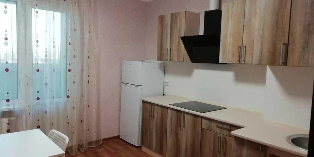 Здається в оренду 1-кімнатна квартира в ЖК The Lakes, пров.