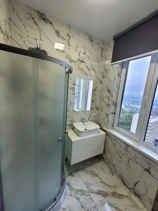 Оренда видової квартири з ремонтом у ЖК Хенесі Хаус (вул. На