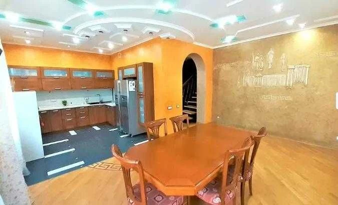 ‼️Половки‼️ Шикарний цегляний будинок, 270 м², 5 кімнат, 14