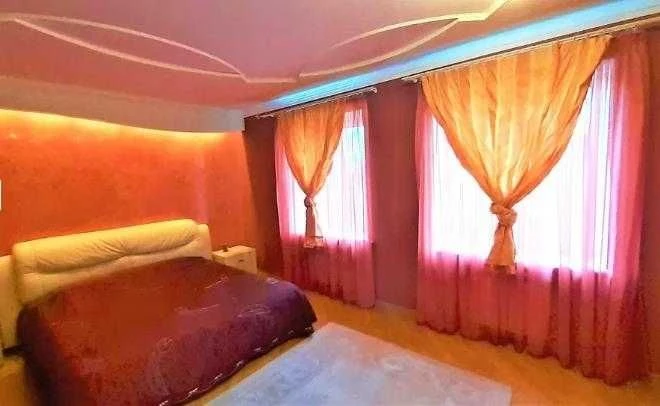 ‼️Половки‼️ Шикарний цегляний будинок, 270 м², 5 кімнат, 14