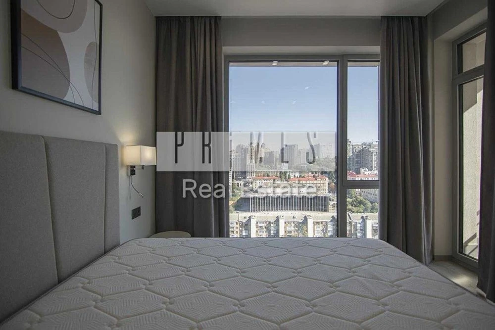 Оренда 4к пентхаусу з терасою, ЖК Atlantic Residences, вул.