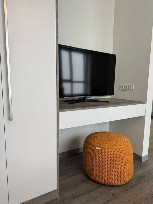 Власник, генератор, 45м., перша здача, метро 3 мін, новостро