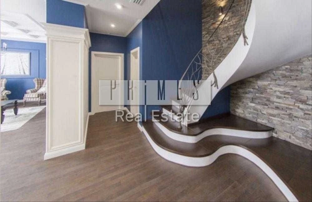 Оренда 5-кімнатного дворівневого пентхауса 190 м² ЖК Покровс