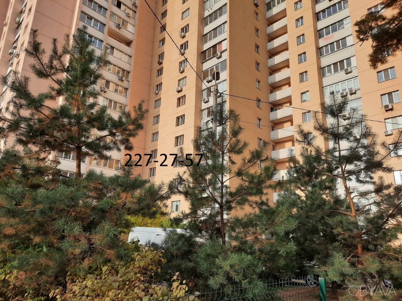 2-х комн. кв. 78 м2, 2 этаж, Дарницкий бульвар, метро Дарниц