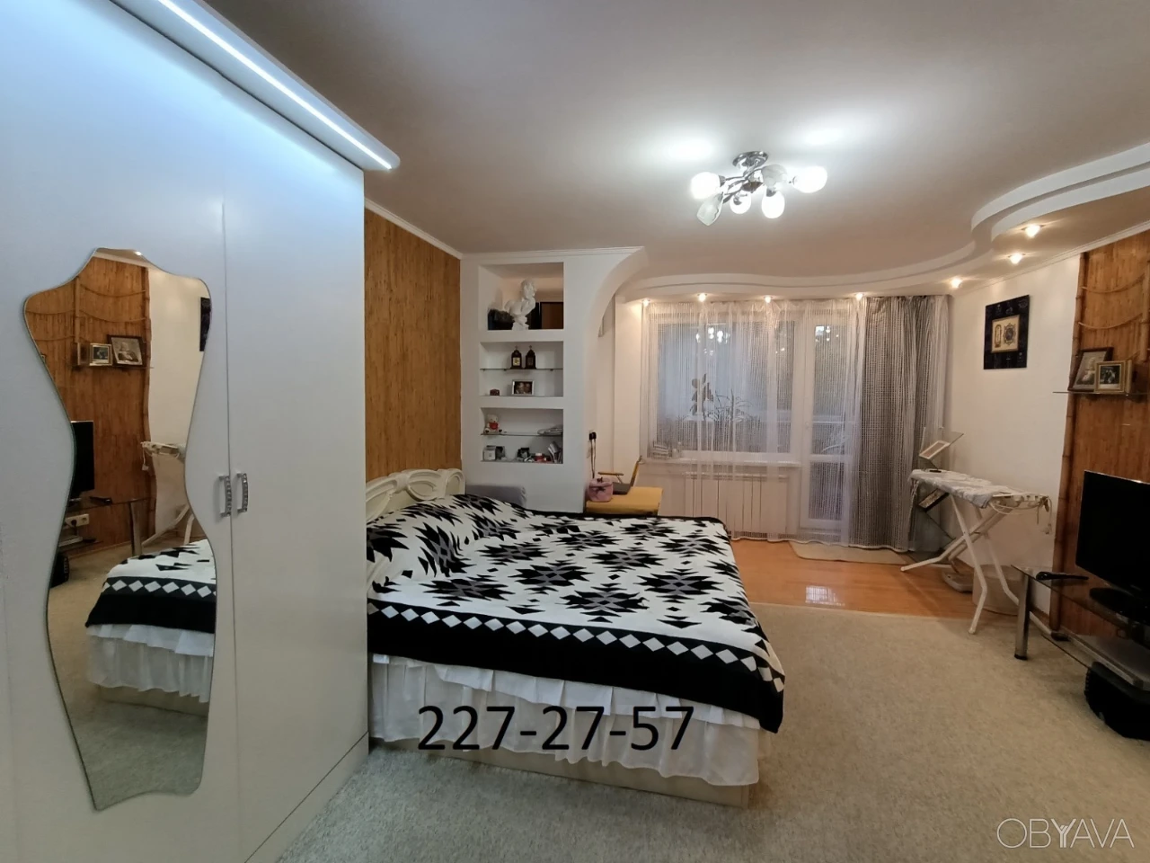 2-х комн. кв. 78 м2, 2 этаж, Дарницкий бульвар, метро Дарниц