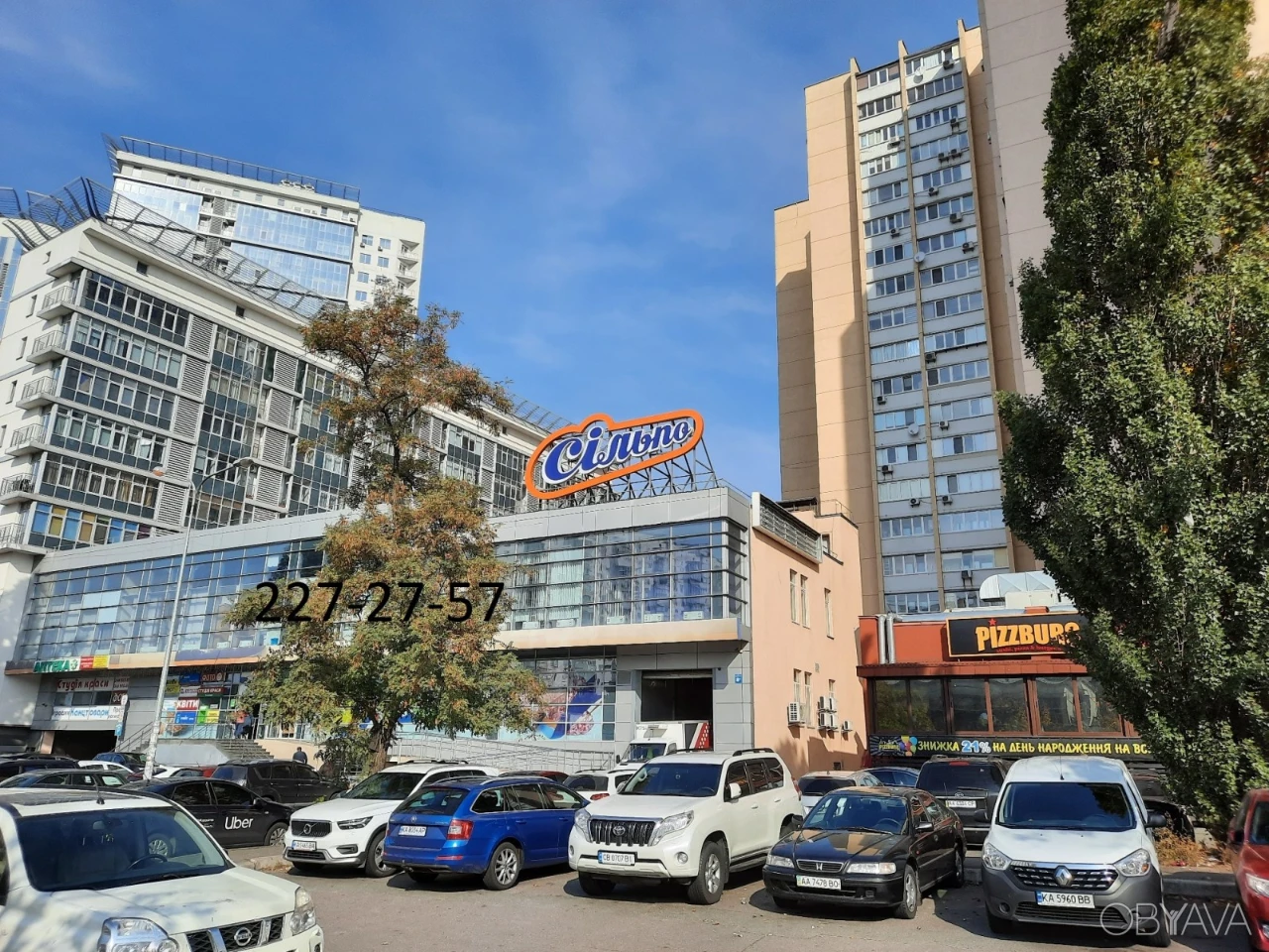 2-х комн. кв. 78 м2, 2 этаж, Дарницкий бульвар, метро Дарниц
