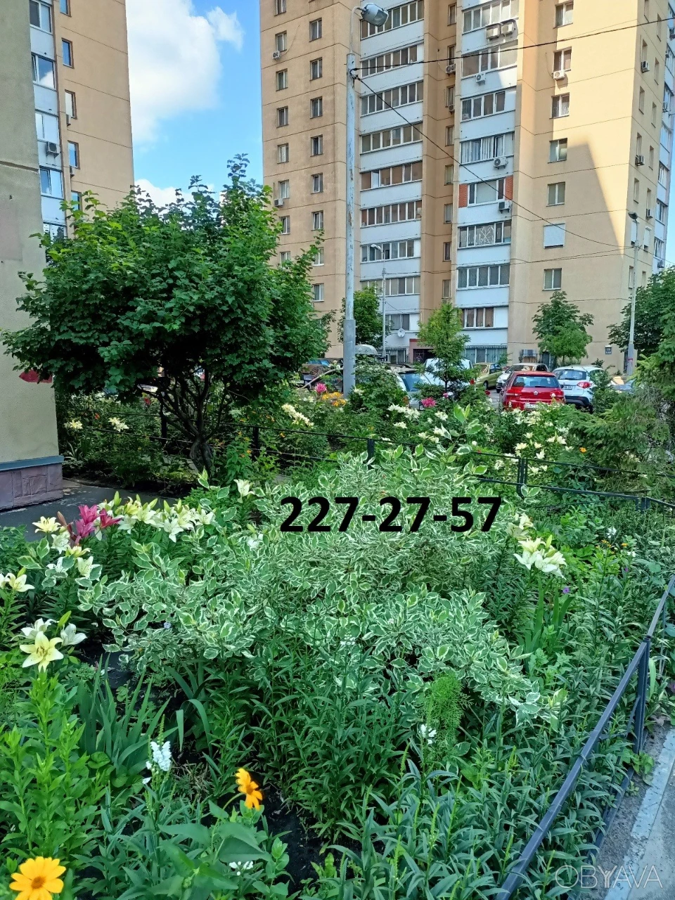 2-х комн. кв. 78 м2, 2 этаж, Дарницкий бульвар, метро Дарниц