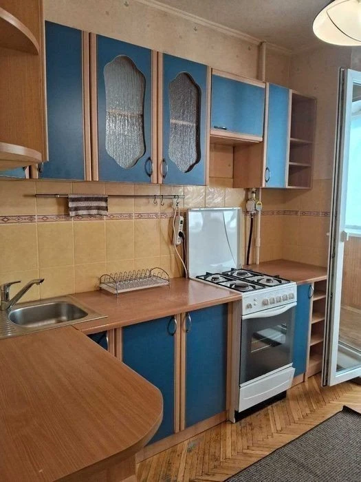 Сдам в аренду квартиру ул. Княжий Затон 13 метро Осокорки