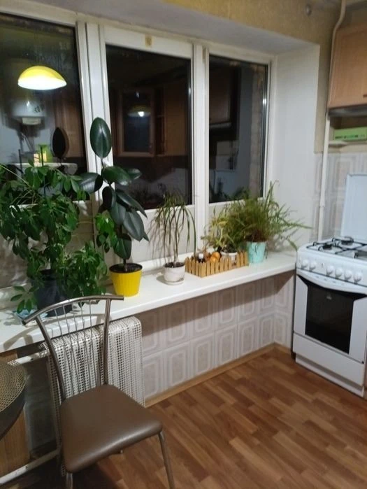 Ботанічний сад 5хв. П. Підвисоцього, 21.Газ.